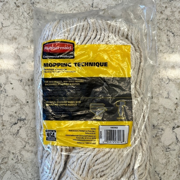 New Rubbermaid Loop ended Cotton Mop Refill - Picture 4 of 4